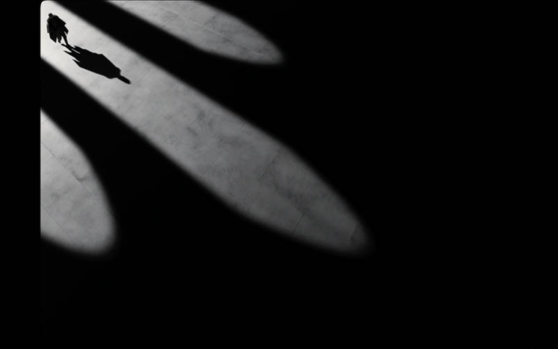 the-tragedy-of-macbeth-stunning-cinematography-analyzed-light-and-shadow-004444