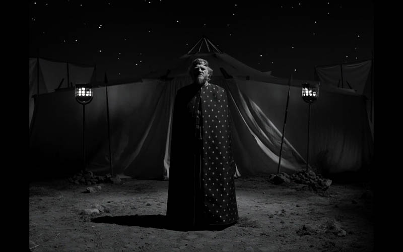 the tragedy of macbeth-stunning cinematography analyzed-more interesting compositions-001