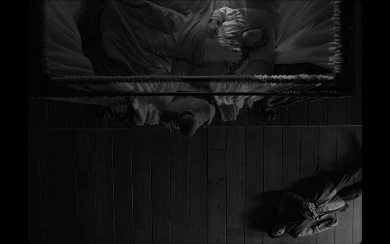 the tragedy of macbeth-stunning cinematography analyzed-more interesting compositions-003