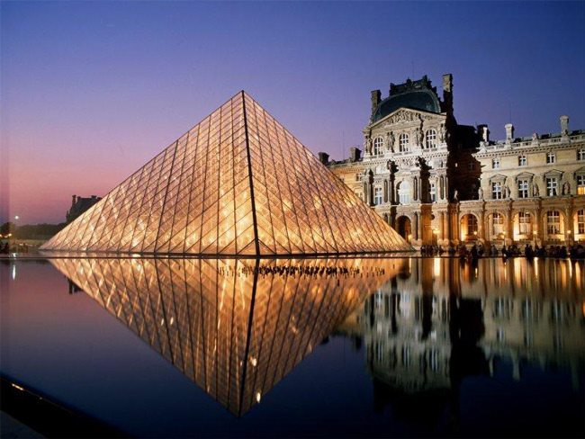 paris-pyramid-lourve