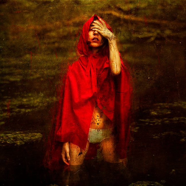 Brooke-Shaden-redCloak