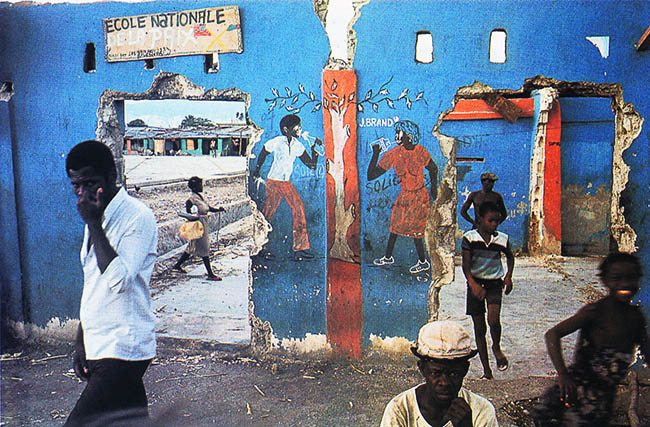 Street-scene-in-Haiti-Â©-1986-by-Alex-Webb