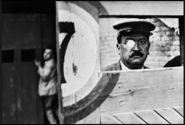 henri-cartier-bresson-valencia-spain-1933