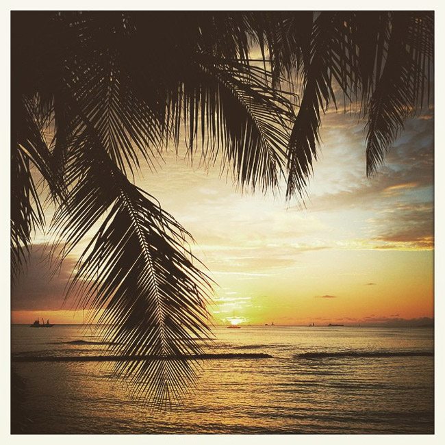 WaikikiSunset2015-iphoneHipstamaticAPP