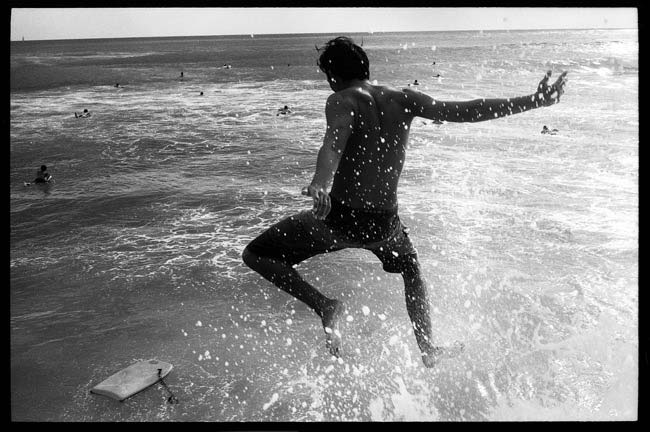 street-photography-scanning-film-benefits-Roll-12-Surf-Jumper-Tavis-Leaf-Glover-55