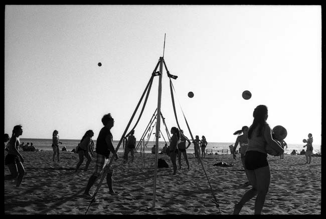 street-photography-scanning-film-benefits-Roll-16-Volleyballs-Tavis-Leaf-Glover-55