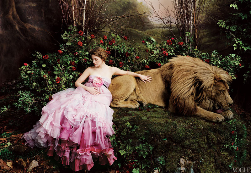 Annie-Leibovitz-complementary-colors-lion