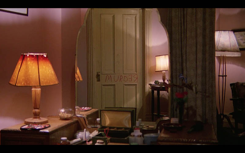 Create-Killer-Compositions-Like-Kubrick-The-Shining-analyzed